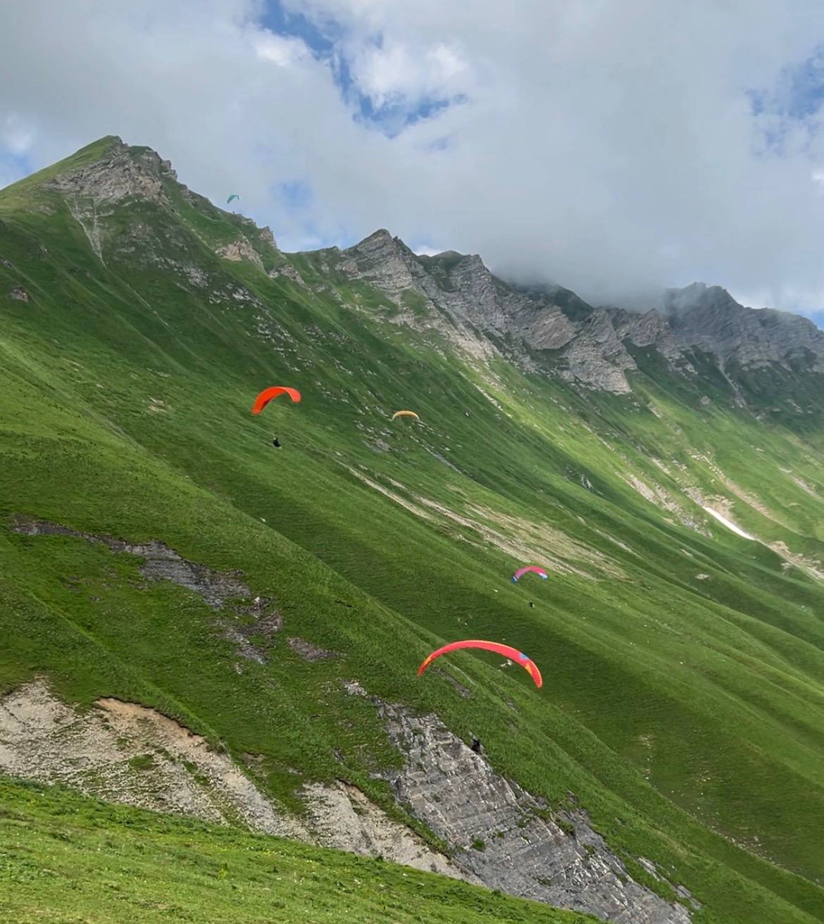 Paragliding flight above Aragvi Gorge — Gudauri, Georgia