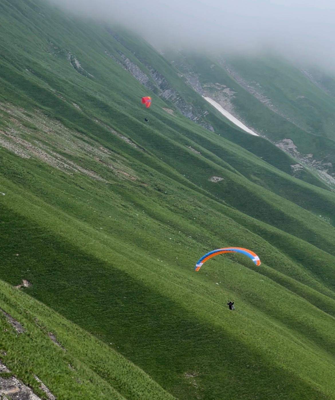 Bidara launch — paragliding over New Gudauri